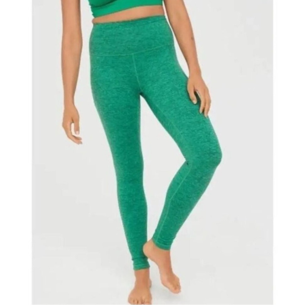 OFFLINE by Aerie The Hugger High Waisted Pocket Leggings